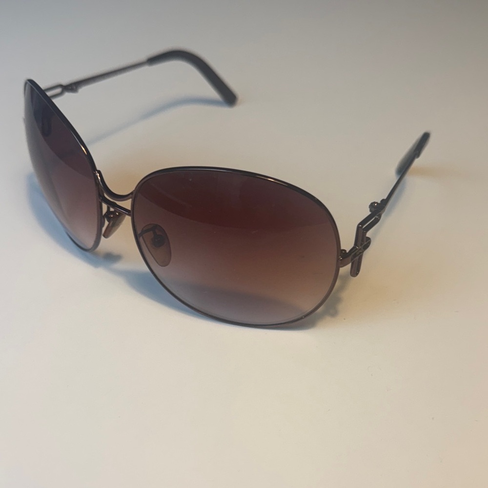 Fendi Women's Oversized Brown Gradient Sunglasses-made in Italy